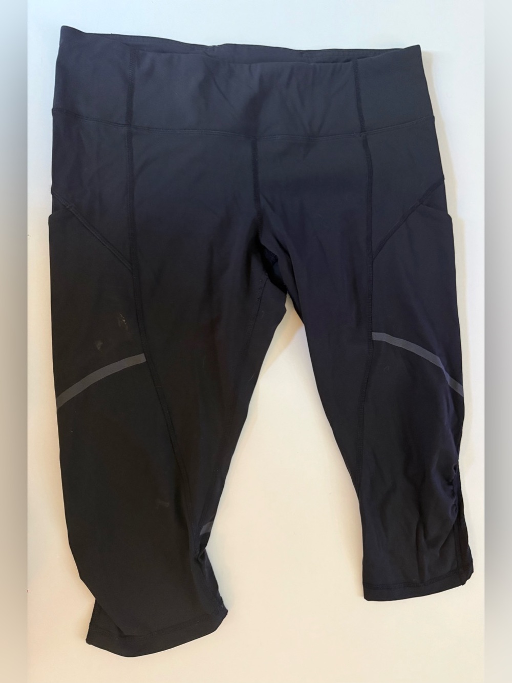 Lululemon Black Active Cropped Leggings - Size 10